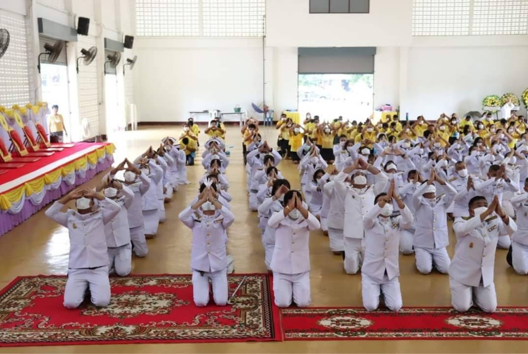 รร.ชำป่างามวิทยาคม ร่วมพิธีบำเพ็ญกุศลและพิธีน้อมรำลึกเนื่องในวันคล้ายวันสวรรคต ในหลวงรัชกาลที่9