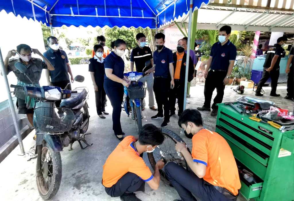 วท.บุรีรัมย์ ออกบริการซ่อมเครื่องมือ ฝึกทักษะอาชีพ ปชช.ฟรี!