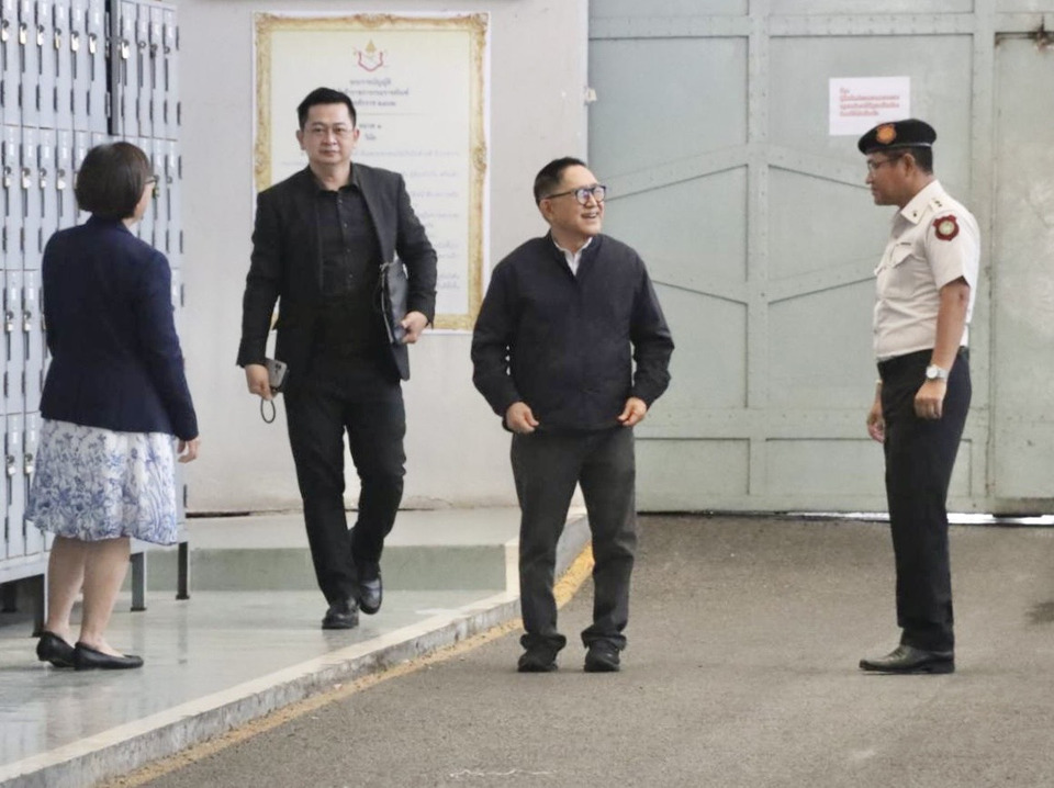 "ทนายวิญญัติ" เผย "ทักษิณ" สุขภาพดี ฝากขอบคุณประชาชน หนุนออกมาใช้สิทธิเลือกตั้ง 8 ก.พ.