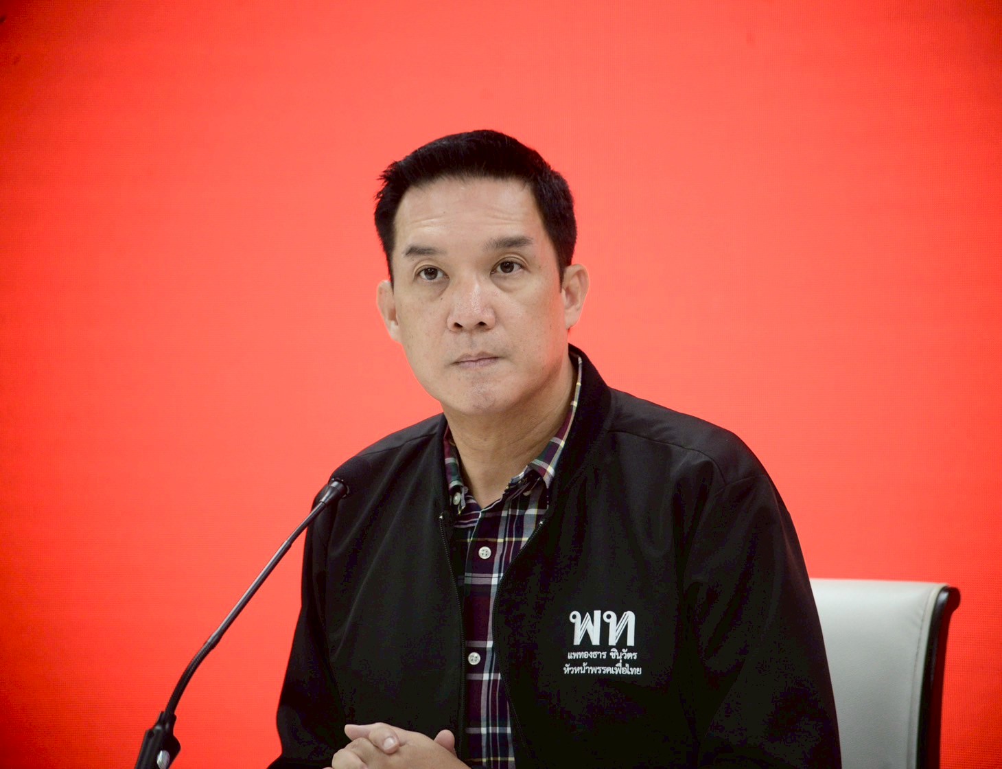 "เพื่อไทย" มั่นใจรัฐบาลอยู่ครบวาระ พร้อมลต.ปี 70 ขอบคุณสภาฯ ผ่านร่างงบฯ 69 ย้ำ "ปรับครม." อยู่ที่ "นายกฯ"  