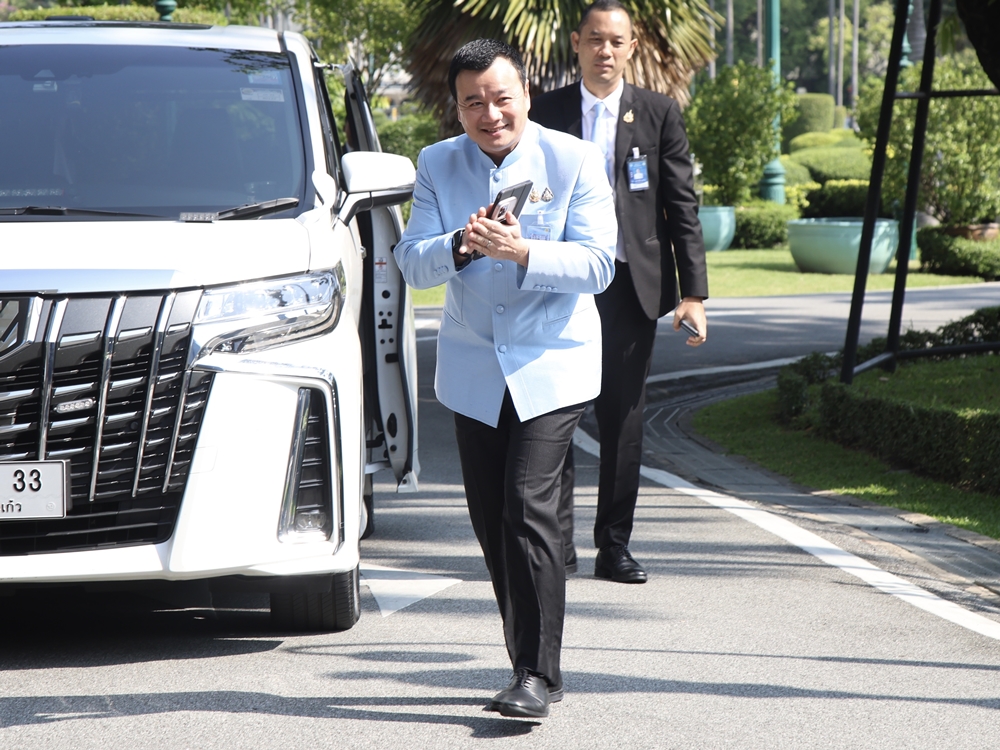 "สรวงศ์" พร้อมชี้แจง 6 ข้อกล่าวหา ยันไม่มี "คนเพื่อไทย" เข้าบ้านจันทร์ส่องหล้า ย้ำ "ทักษิณ" ไม่เกี่ยว