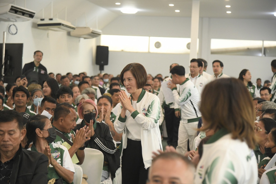 พปชร.ประชุมใหญ่สามัญ “ตรีนุช” นั่ง หน. ลั่น พาพรรคเดินหน้าต่อ หลัง “ลุงป้อม”ให้โอกาสทำงาน ปัดตอบโควต้ารมต. ขอรอเปิดสภา- เลือกนายกฯ ก่อน