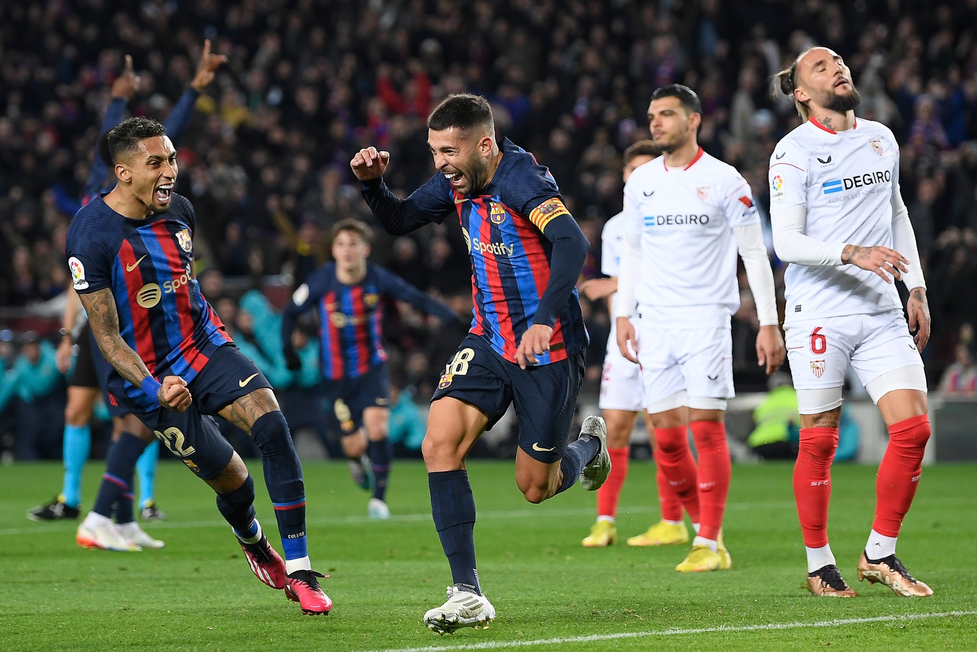 "บาร์เซโลน่า" เปิดรังอัด "เซบีญ่า" 3-0