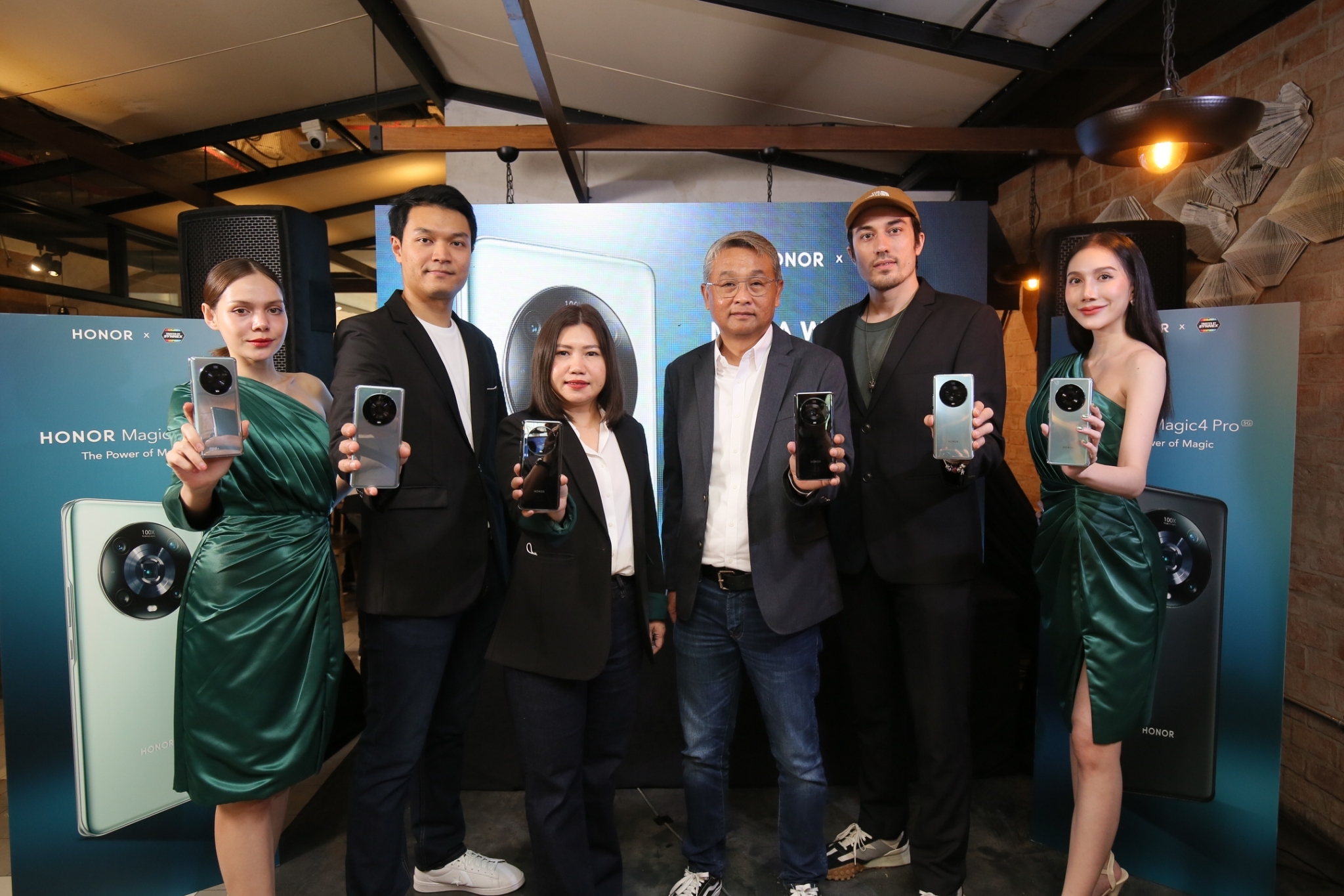 สมาร์ทโฟนแฟล็กชิป “HONOR Magic4 Pro” ชูคอนเซ็ปต์ The Power of Magic สุดยอดขุมพลังแห่งนวัตกรรม พลิกโฉมกล้องสมาร์ทโฟนเทียบชั้นกล้องโปร