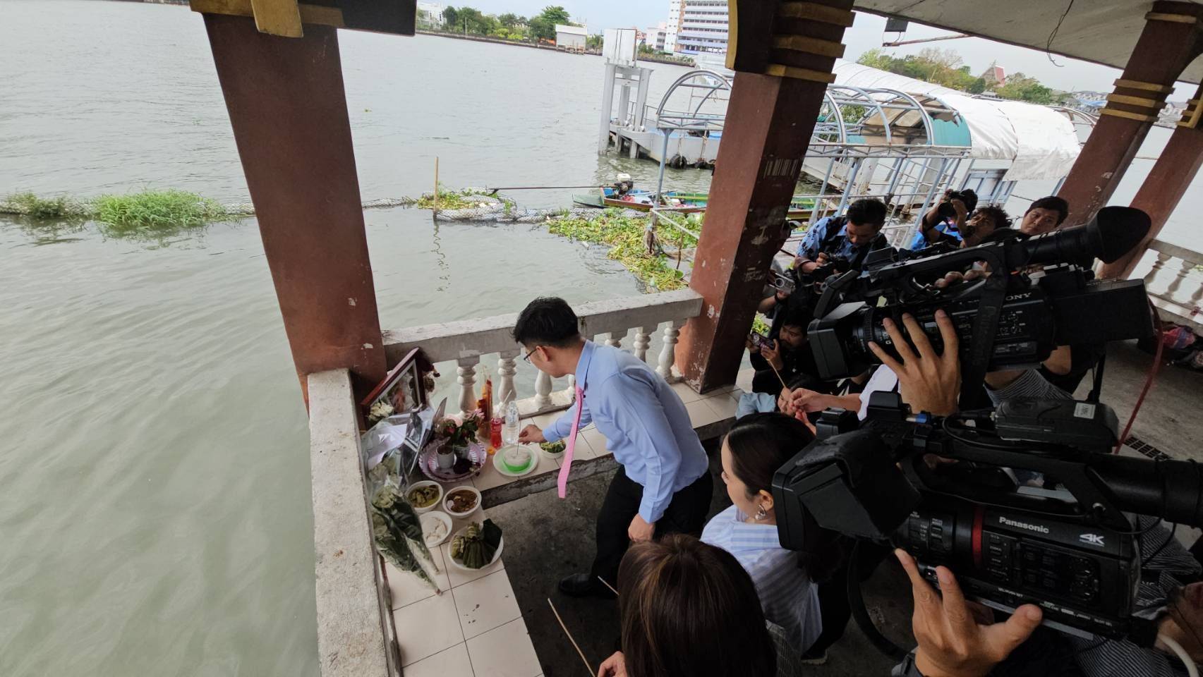 นนทบุรี "เต้ มงคลกิตติ์" ทำบุญครบรอบ3 ปี กับการจากไปของน้องแตงโม 