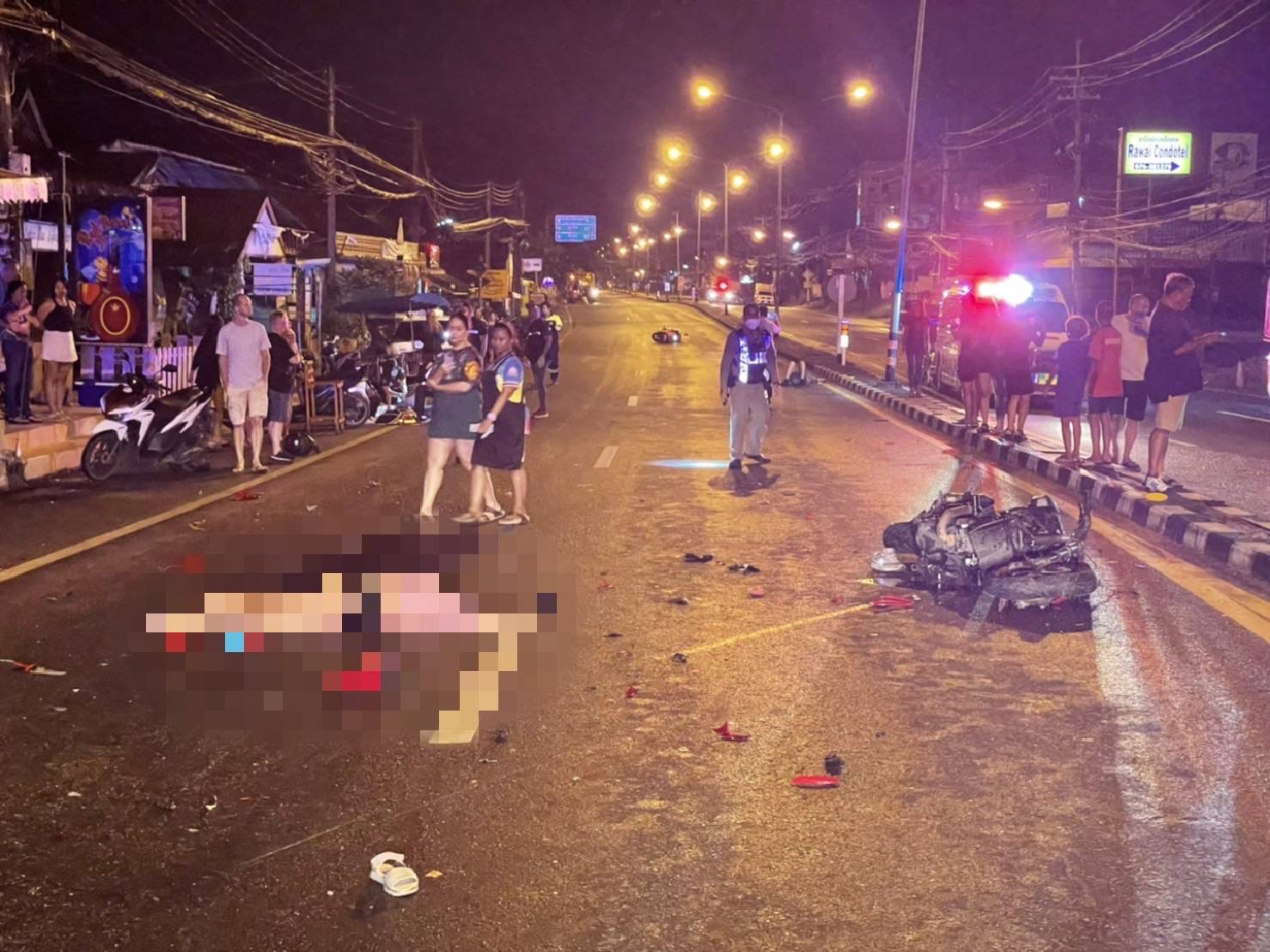 วงจรปิดจับภาพหนุ่มรัสเซียซิ่งดูคาติ ชนสนั่นจยย.กลับรถ ดับ 3