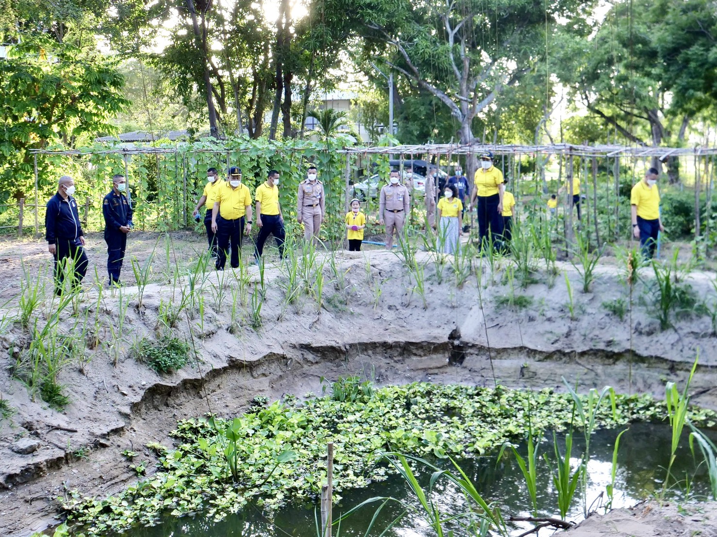 กองเรือยุทธการร่วมฝ่าวิกฤตโควิด-19 จัดทำสวนสมุนไพรต้านไวรัส  