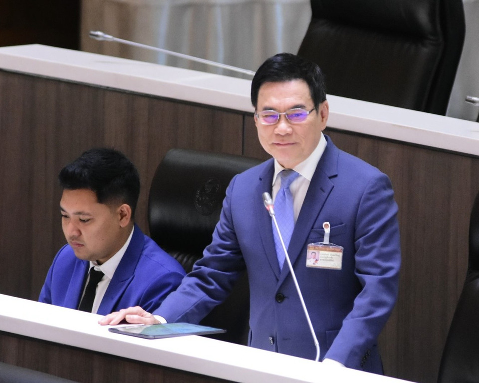 “จุรินทร์” ประกาศคว่ำร่าง “'ปชน.-พท.” หวั่นเป็นหัวเชื้อแก้หมวด 1-2 หนุนร่างแก้รธน.”ภูมิใจไทย”