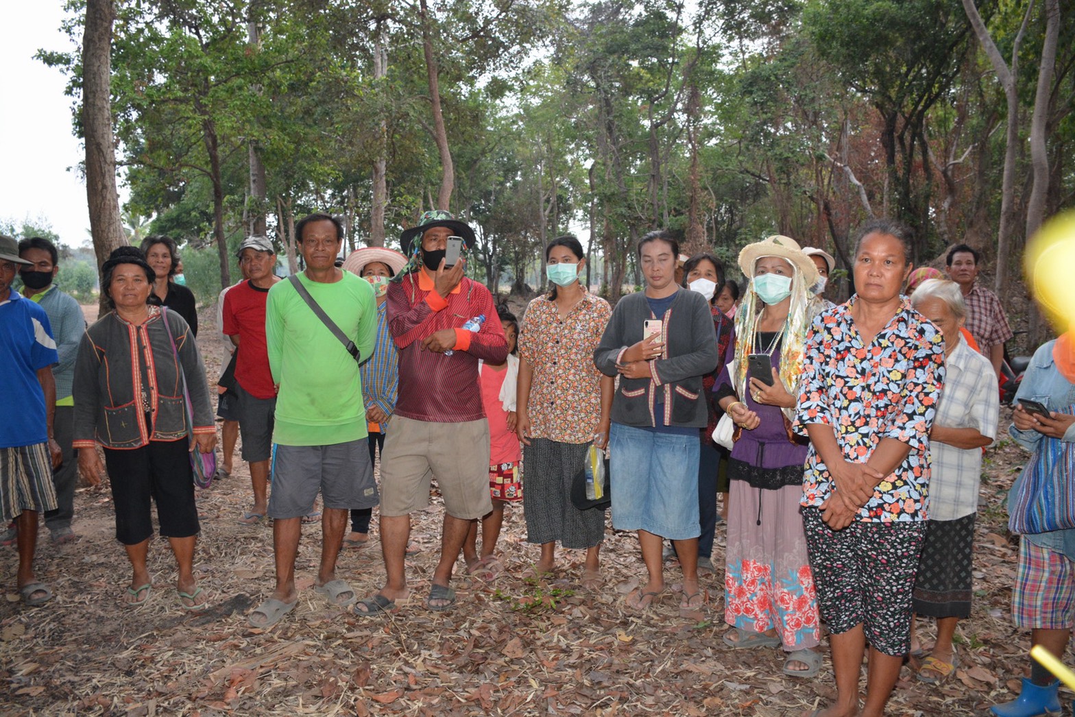 ชาวบ้านชุมชนดงบ้านผึ้ง ศรีสะเกษ ชุมนุมต้านการบุกรุกป่า วอน จนท.รัฐเร่งตรวจสอบดำเนินการตามกฎหมาย