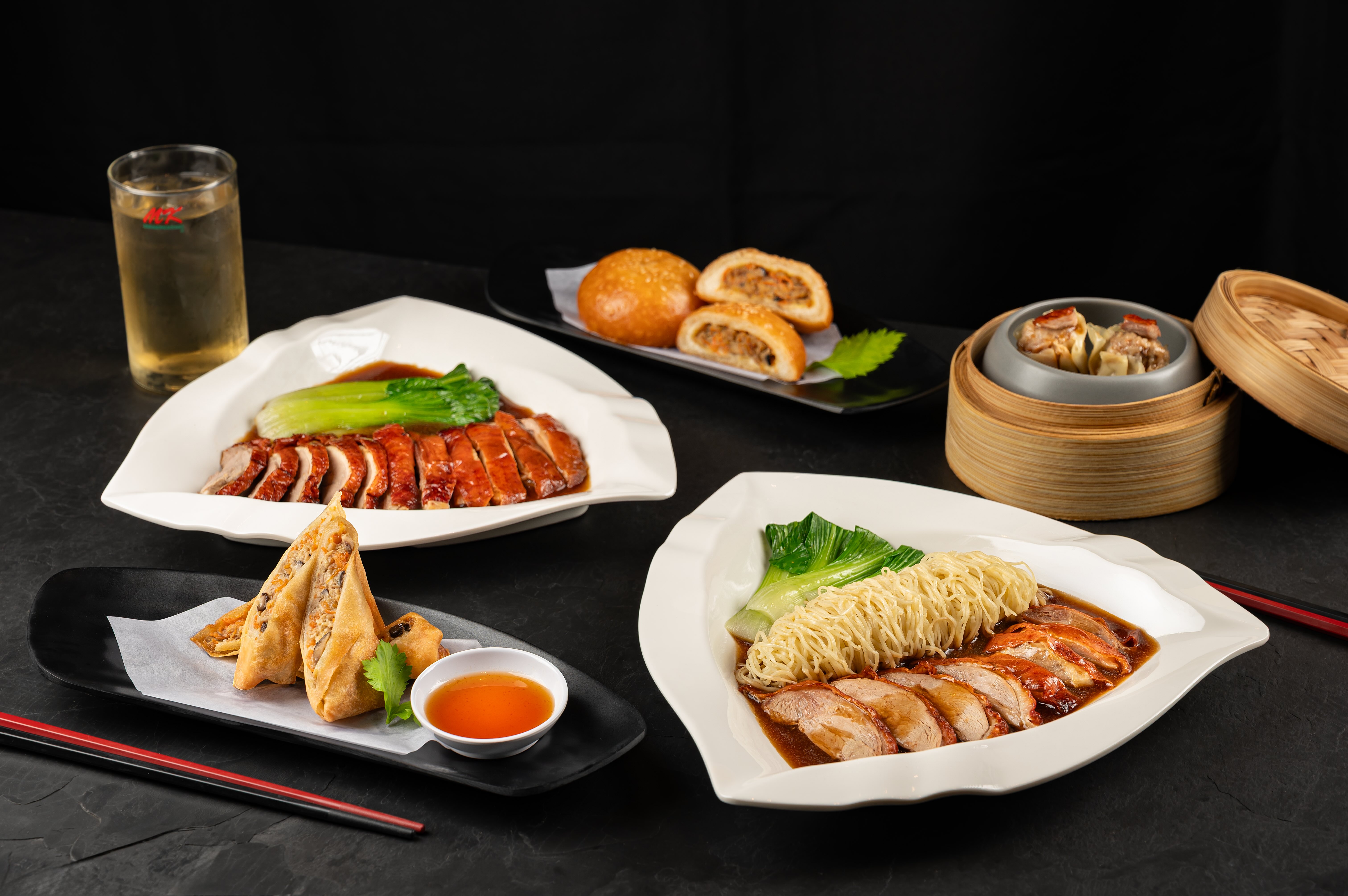 "MK Restaurants" จับมือ "Chef Man" เปิด 5 เมนูพิเศษ สัมผัสรสชาติพรีเมียม "เป็ดย่างซิกเนเจอร์" ผสานซอสเป๋าฮื้อ