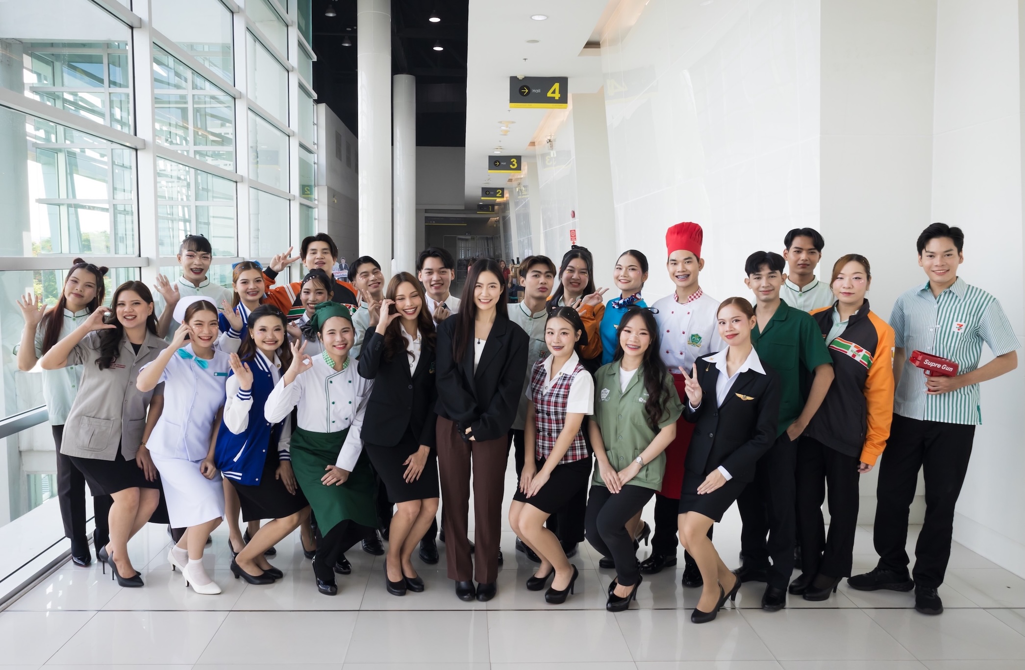 พีไอเอ็ม เปิดโลกแห่งอนาคต ในงาน Shape Your Future@PIM  พร้อมเป้าหมาย “จบแล้วมีงานทำ”