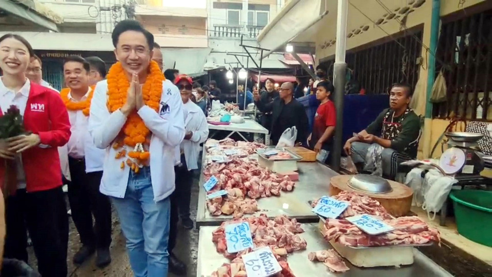“ยศชนัน” แท็คทีม "แกนนำเพื่อไทย"  ลุยหาเสียงสระบุรี–โคราช ชูความเชื่อมั่น "ว่าที่นายกฯ"