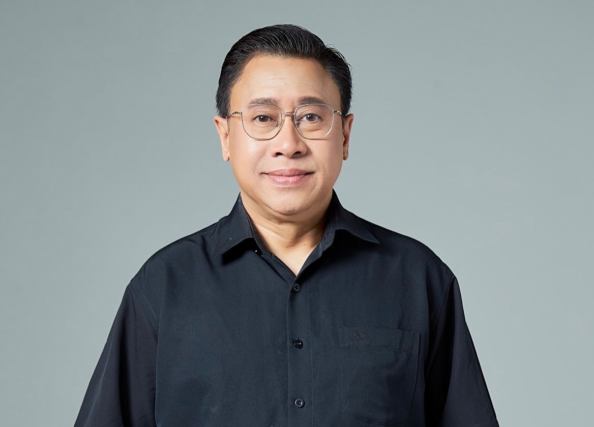 “พรหมินทร์” เซ็นคำสั่งตั้ง “จักรภพ เพ็ญแข” นั่ง "ที่ปรึกษาเลขาฯนายกฯ" 