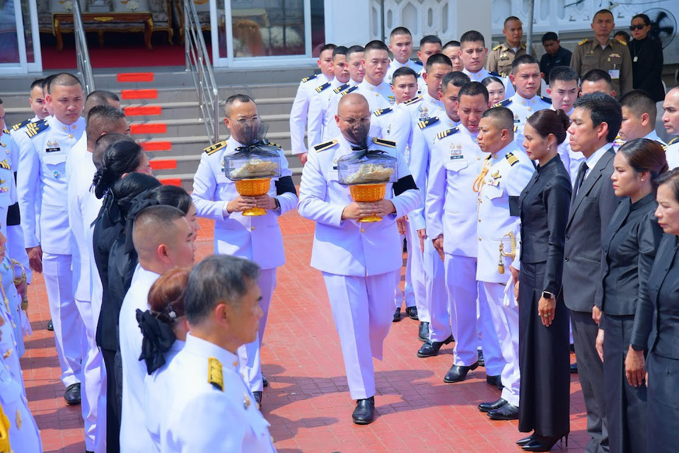 "ผบ.ทอ." เป็นประธานในพิธีพระราชทานเพลิงศพ "2 นักบิน" เครื่อง AT-6TH เสียชีวิตจากการปฏิบัติหน้าที่