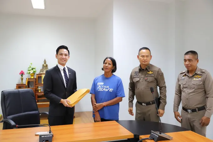คดีหวยอลเวงถึงชั้นอัยการแล้ว ตำรวจ สภ.สวรรคโลก ส่งสำนวนฟ้องผู้ต้องหาดำเนินคดี 