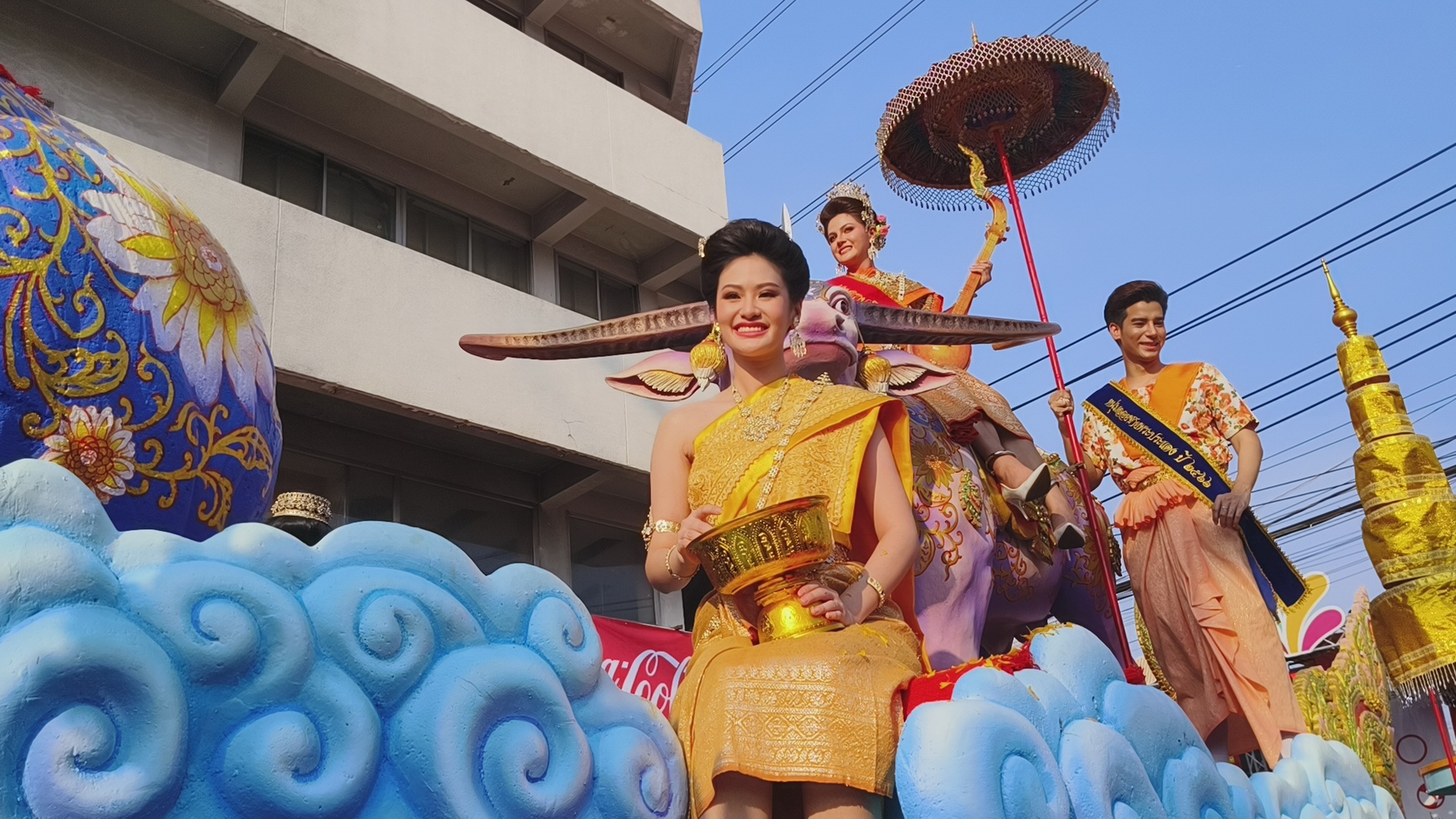 งานสงกรานต์พระประแดงปชช.ร่วมเล่นน้ำสงกรานต์กันอย่างคึกคัก