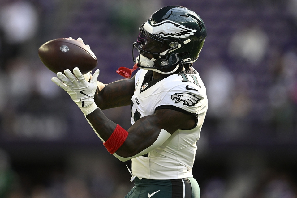 ชัดเจน! "ฟิลาเดลเฟีย อีเกิ้ลส์" ยืนยันไม่มีแผนเทรด "A.J. Brown" ปีกนอก 3 สมัย Pro Bowl ก่อนเส้นตาย