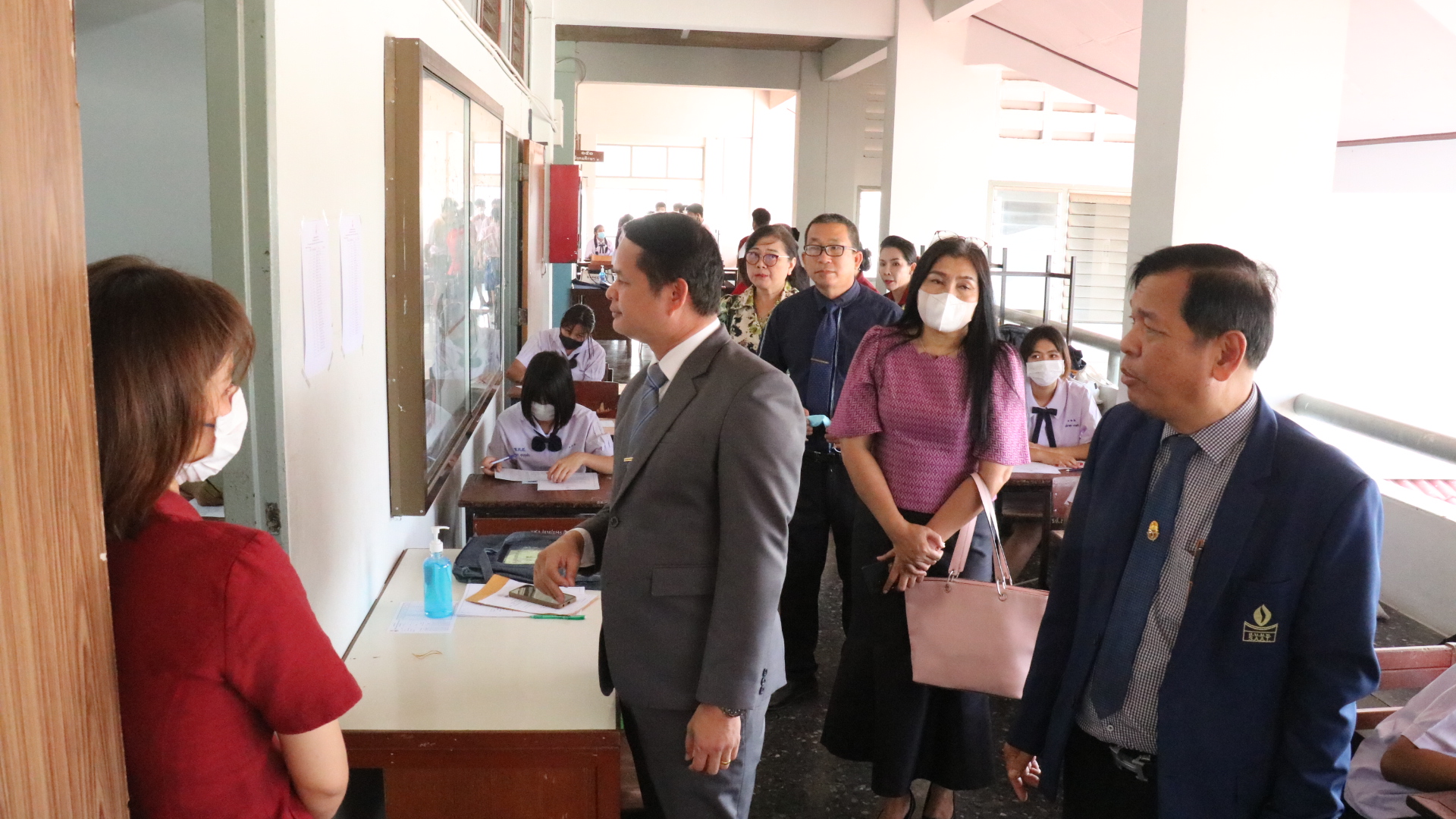 "สพม.โคราช"ลุยตรวจสนามสอบโรงเรียนมัธยมยอดนิยมกระบวนการต้องโปร่งใสตรวจสอบได้