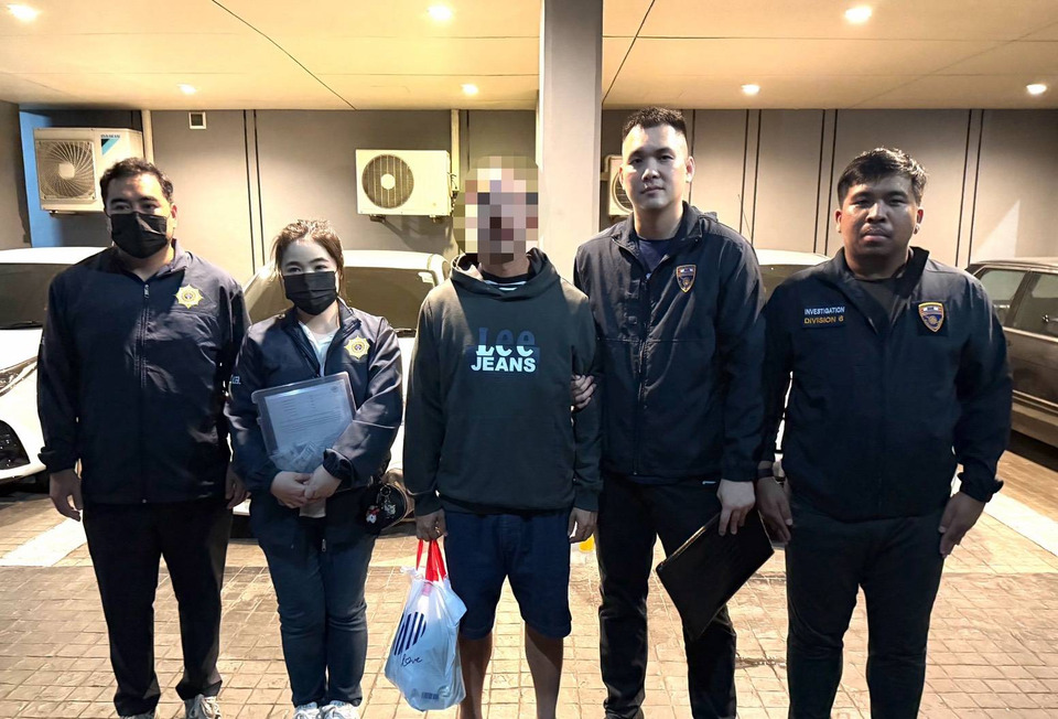 รวบหนุ่มแดนกิมจิพ่อค้ายาเสพติดข้ามชาติ แฝงตัวหลบหนีหมายจับตำรวจสากลในไทย OVER STAY 8 ปี