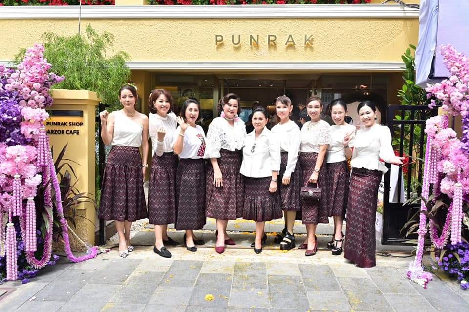 แม่บ้านตำรวจเปิดร้านปันรักษ์ ใจกลางกรุงกาแฟจาก ตชด.รร. สานสายใยครอบครัวตำรวจทั่วประเทศ