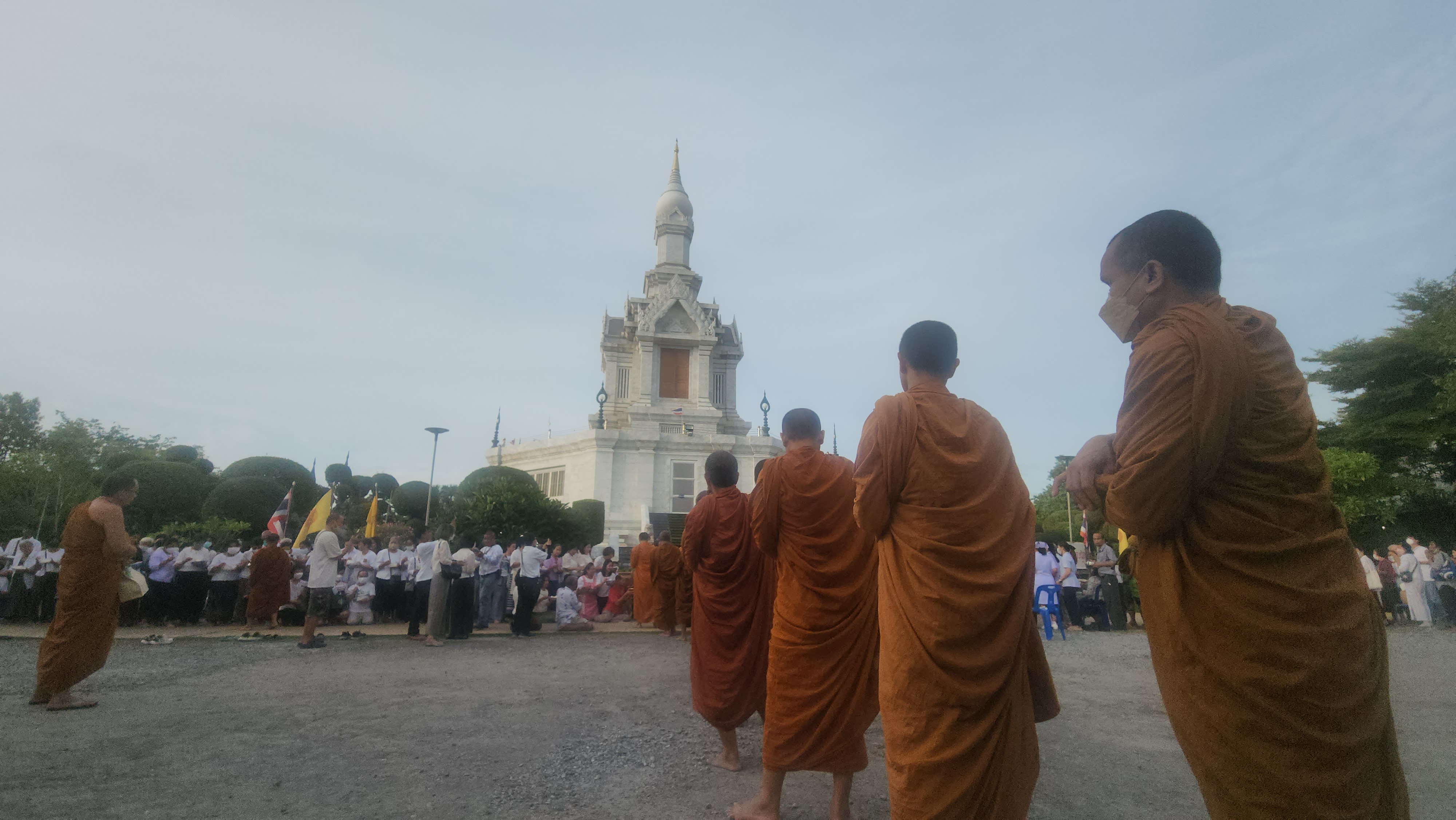 ชาวมูเซอจังหวัดตากลงดอยแจกผักปลอดสารพิษ 1,000 ถุงในงานบุญหลวงปู่เจี๊ยะ ละสังขารครบรอบ19ปีที่วัดป่าภูริทัตตปฏิปทาราม 
