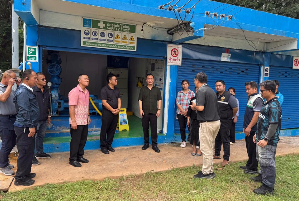 "รองนายกฯ ทรงศักดิ์" ลงพื้นที่สร้างคอม เร่งแก้น้ำประปาขุ่น ถนนพัง น้ำท่วมซ้ำซาก