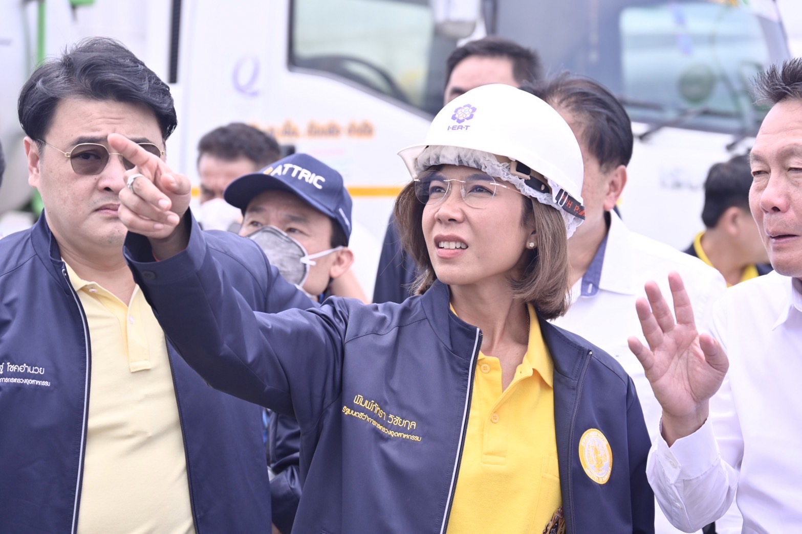 “พิมพ์ภัทรา” แถลงยันไฟไหม้มาบตาพุดดับสนิทแล้ว-ส่งทีมแพทย์ดูแลสุขภาพประชาชนในพื้นที่ 