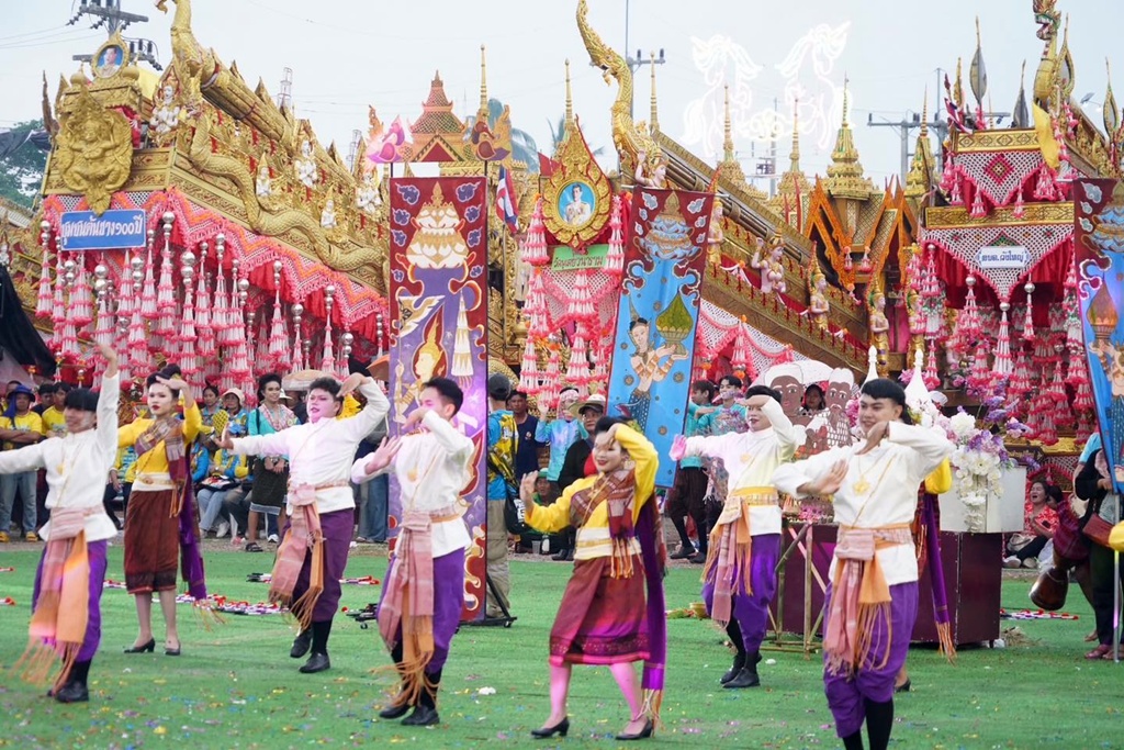 อบจ.เพชรบูรณ์ ร่วมพิธีงานประเพณีฮักบั้งไฟพุเตย ประจำปี 2568