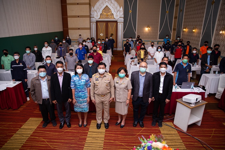 สำนักงานอุตสาหกรรมจังหวัดสุราษฎร์ธานี ผุด“โครงการพัฒนาและส่งเสริมอุตสาหกรรม โอเลโอเคมีคอล เพื่อสร้างการเติบโตอย่างยั่งยืนของอุตสาหกรรมปาล์มน้ำมัน”