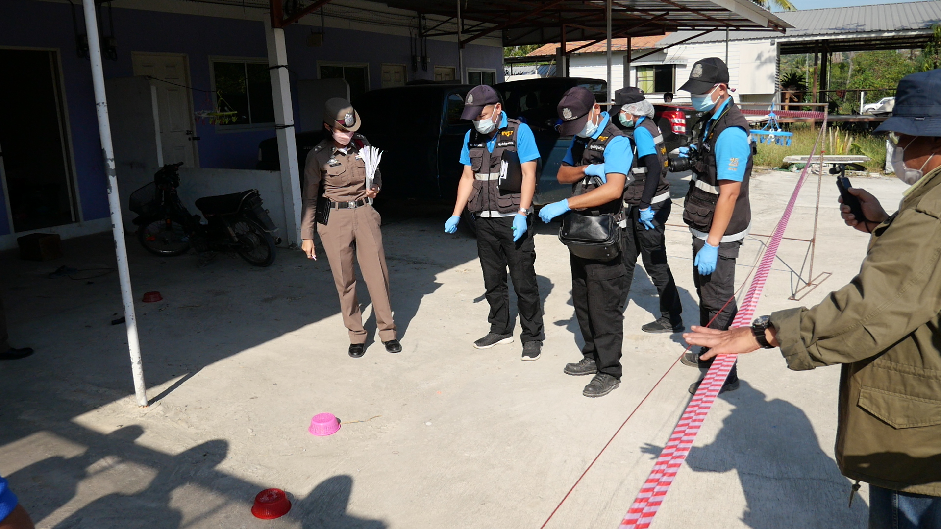 ตร.สภ.ชะอำ ระงับเหตุ ช่วงชุลมุนถูกยิงเสียชีวิต ส่วนคนร้ายถูกตำรวจยิงใส่ดับ