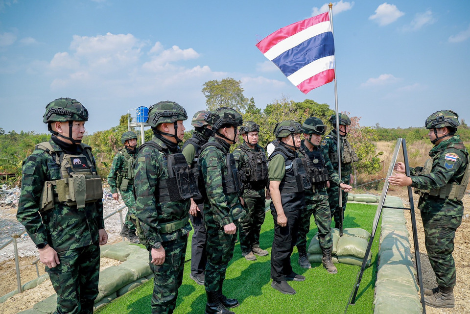 “บิ๊กเล็ก–ปลัดหนุ่ย” ลงพื้นที่สระแก้ว ตรวจแนวชายแดน ย้ำยืนหยัดผืนดินไทย เสริมขวัญกำลังพล