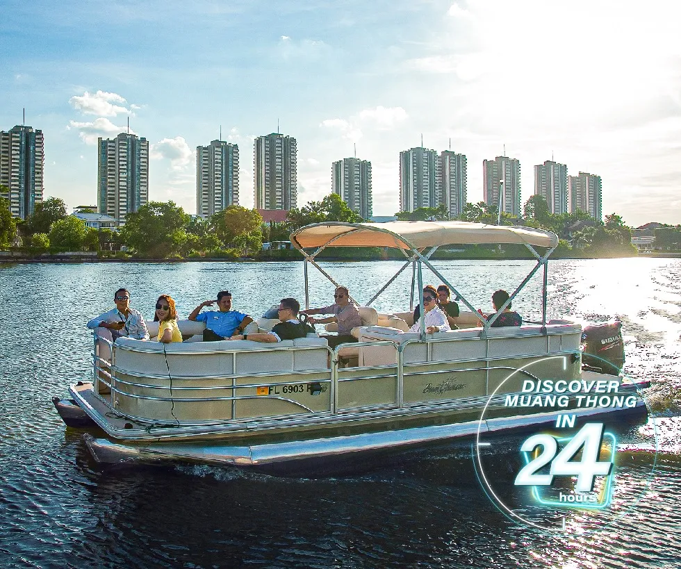 ล่องเรือและทานอาหารค่ำริมทะเลสาบ