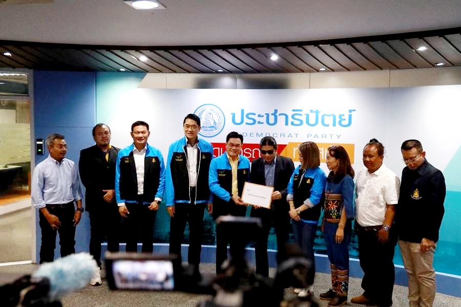 "จุรินทร์" รับนส. "มาลีฮวนน่า" หนุนร่างพรบ.สภาศิลปะฯ ดูแลศิลปินทั้งระบบ ชี้เป็นซอฟต์พาวเวอร์ไทยโดดเด่นบนเวทีโลก
