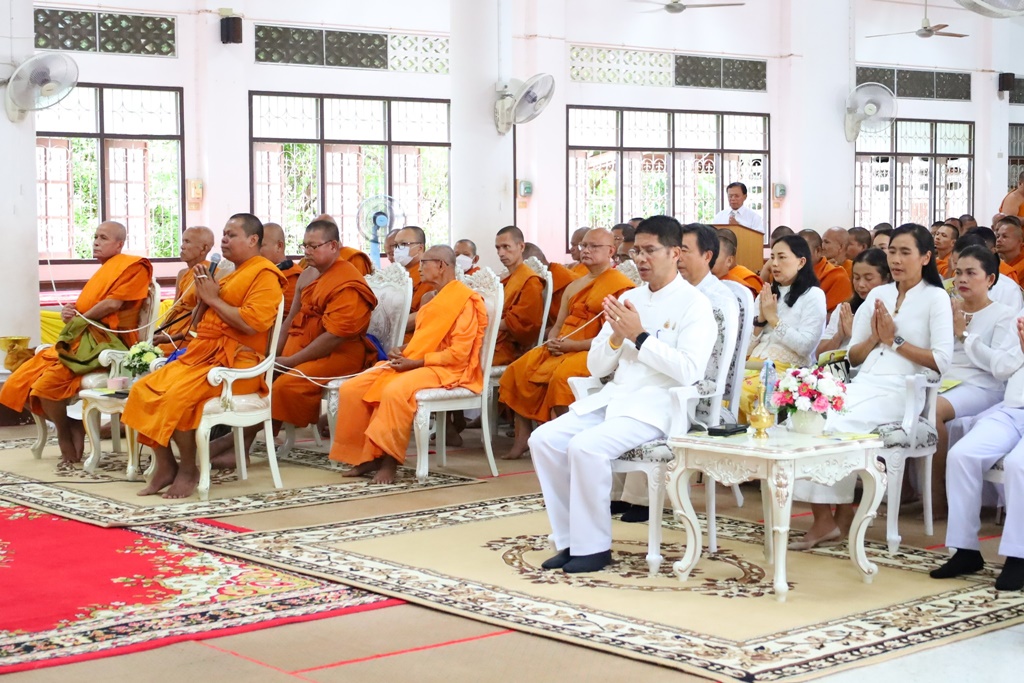 รองผู้ว่าฯสตูล ร่วมพิธีเจริญพระพุทธมนต์เฉลิมพระเกียรติถวายพระพรชัยมงคลแด่พระบาทสมเด็จพระเจ้าอยู่หัว
