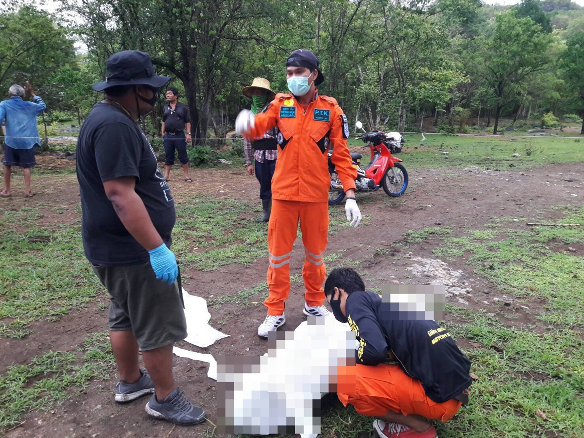 เฒ่าวัย62เสียชีวิตปริศนาที่กาญจน์ หลังไปตีผึ้งเอาน้ำหวาน 