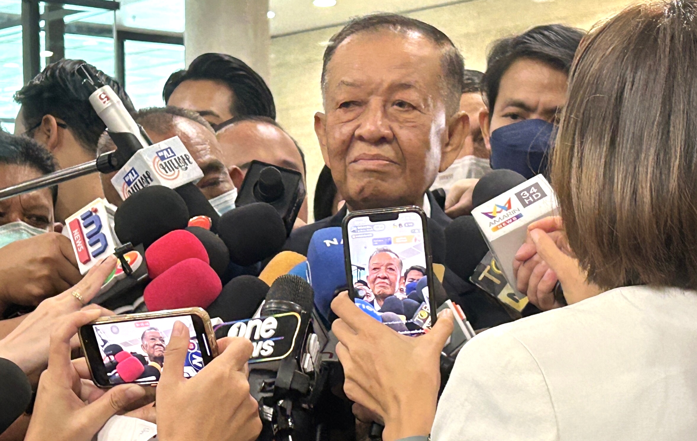 “วันนอร์” รับ “เพื่อไทย” ทาบให้เป็นแคนดิเดตประธานสภาฯ พร้อมลาออก “หัวหน้าพรรคประชาชาติ” หากถูกเลือกจากสภาฯ 