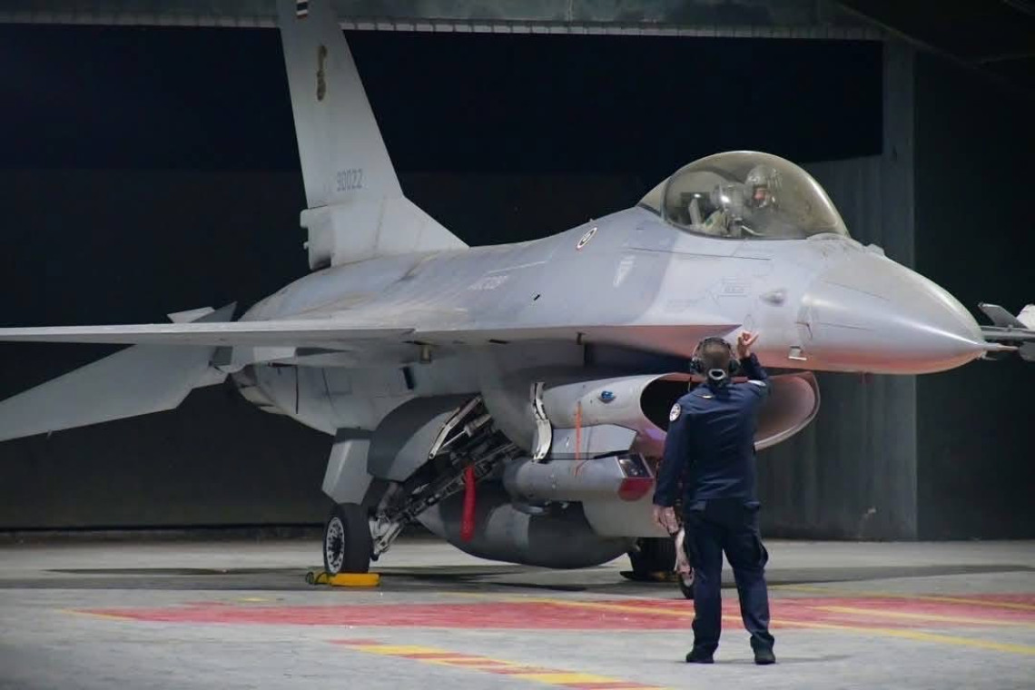  ด่วน! "ทอ." จัดหนักส่ง "F-16" จำนวน 4 ลำ ทิ้งบอมบ์ พื้นที่ยุทธบริเวณ "ปราสาทตาเมือนธม-ตาควาย"