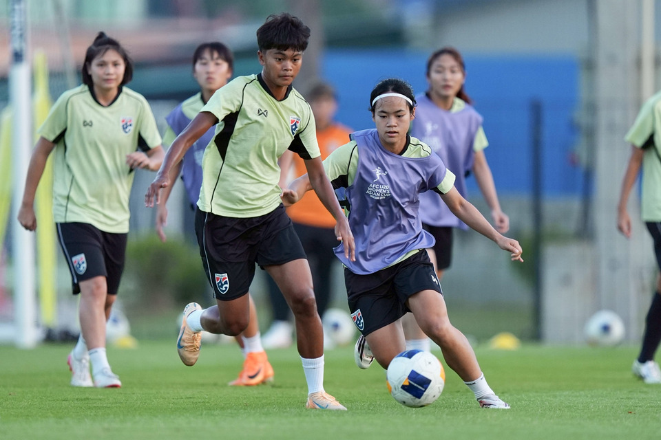 อีกก้าวเดียวเพื่อไปบอลโลก! ฟุตบอลหญิงไทย U20 ซ้อมต่อเนื่อง เตรียมดวลเกาหลีใต้ ชิงตั๋วเวิลด์คัพ