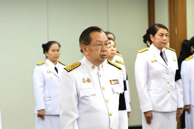 "ทรงศัก" ยังไม่รู้ข่าว หลัง "อัจฉริยะ" พาดพิง "สรายุทธ" เกี่ยวข้องโยกย้ายตร.ภาค 4  "เจ้าตัว" ปัดชี้แจง ให้สื่อถาม "ผบ.ตร." 
