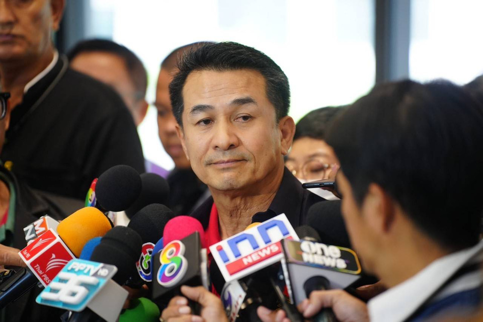 พท.แตกหัก! "ชลน่าน-ประยุทธ์" หวั่น "20 หยิบ 1" กลไกใหม่ สกัดไม่ได้ กินรวบ "รัฐธรรมนูญ" ส่อซ้ำรอยบล็อกโหวต ส.ว. ​