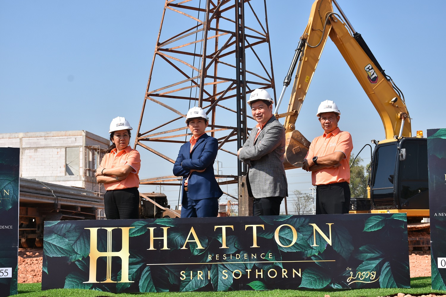 ตอกเสาเข็มบ้านเดี่ยวระดับ Luxury สไตล์  Modern English แบรนด์หรู HATTON