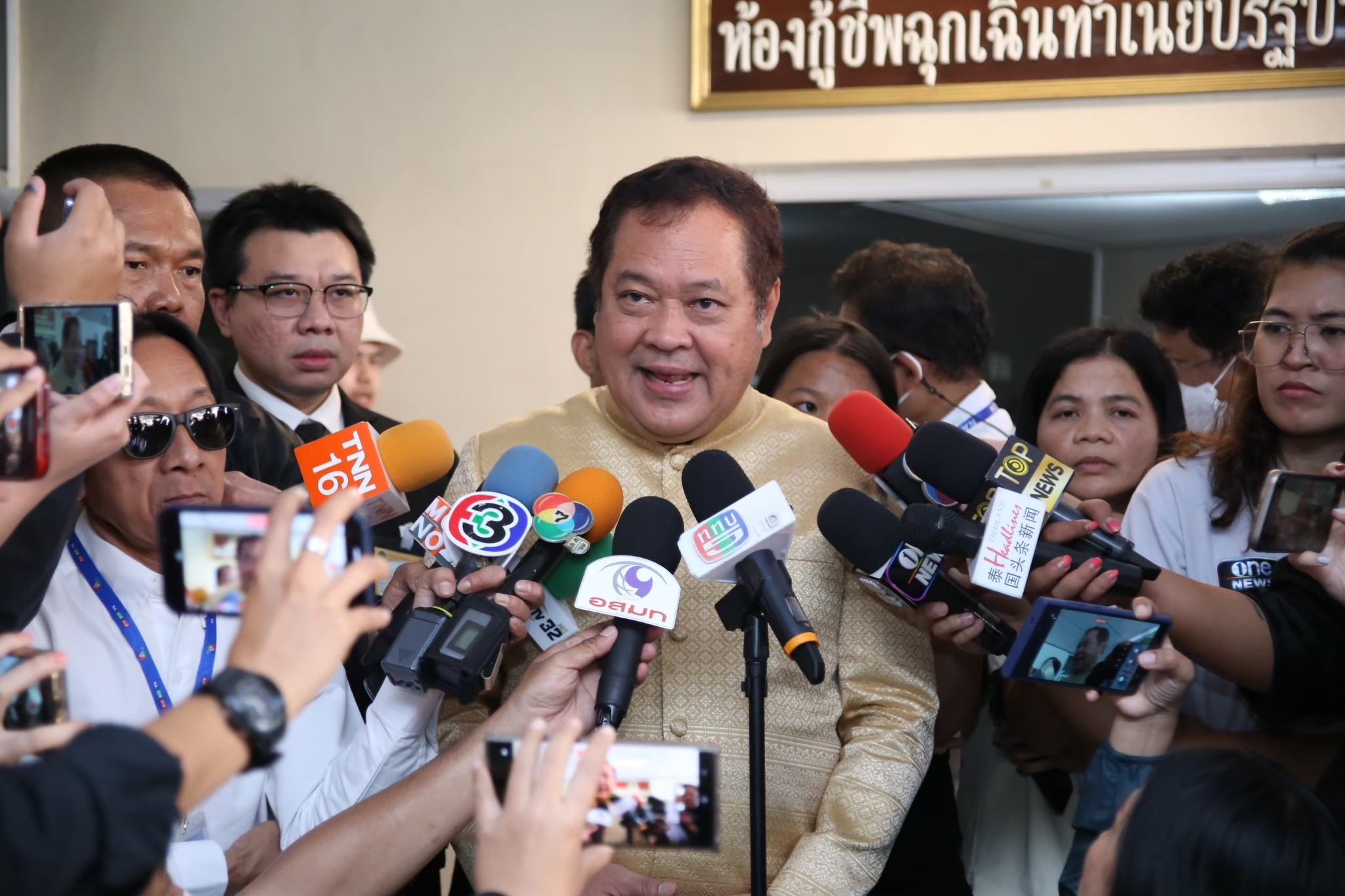 "ทวี" ยินดีให้ตรวจสอบ หลัง "หมอวรงค์" ร้องปปช.เอาผิดคนช่วย "ทักษิณ" ป่วยทิพย์ ยันจนท.ราชทัณฑ์ไม่เสียขวัญ ทำตามกฎหมาย 
