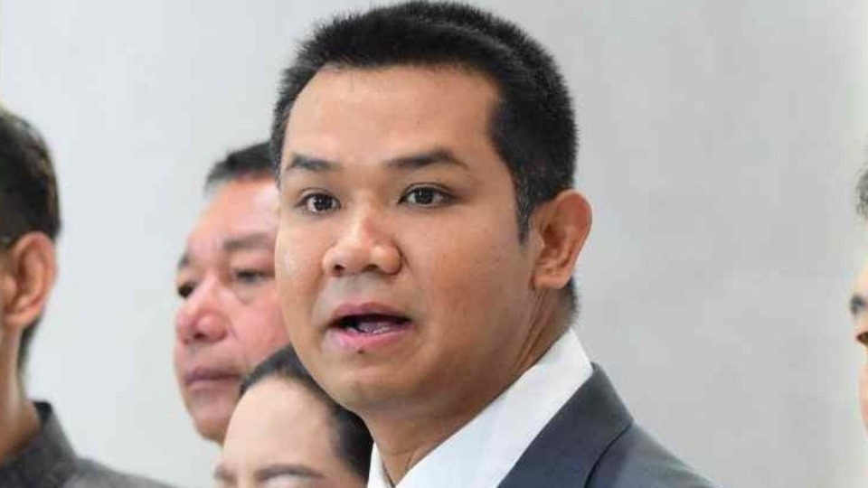 “ชัยชนะ” ยันข่าวอดีตรัฐมนตรีตบรอง ผกก.ทุ่งใหญ่ไม่จริง ย้ำสัมพันธ์แน่นแฟ้น เชื่อถูกดิสเครดิตการเมือง