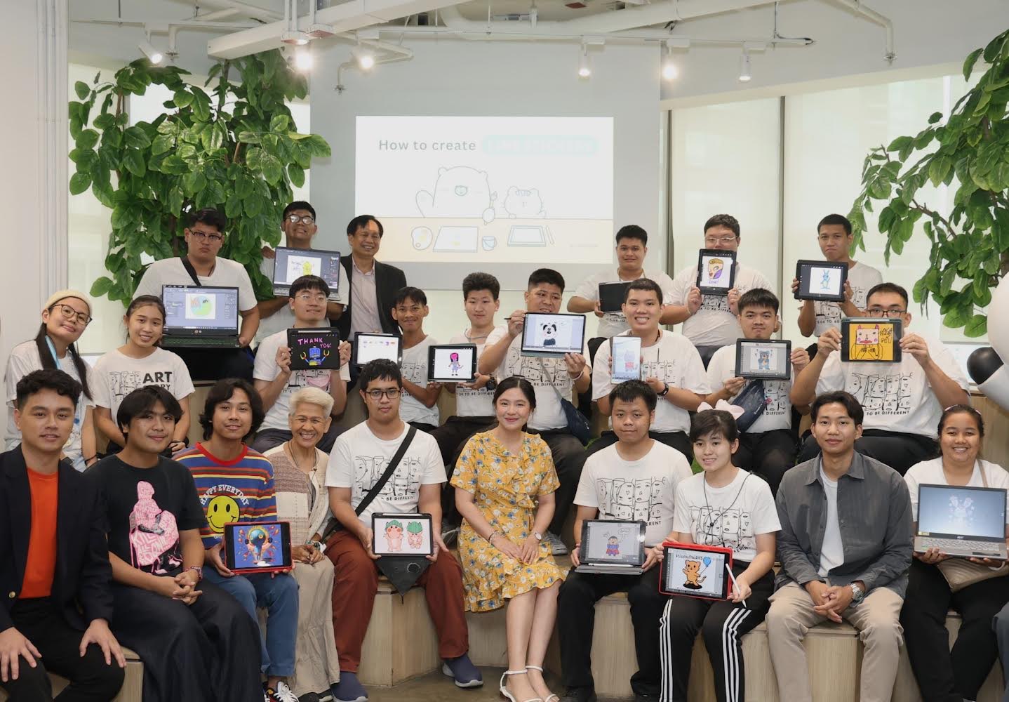 LINE ประเทศไทย ส่งเสริมโอกาสบนโลกดิจิทัลให้เท่าเทียม จัดเวิร์คช็อป LINE STICKERS Creator แก่มูลนิธิออทิสติกไทย 