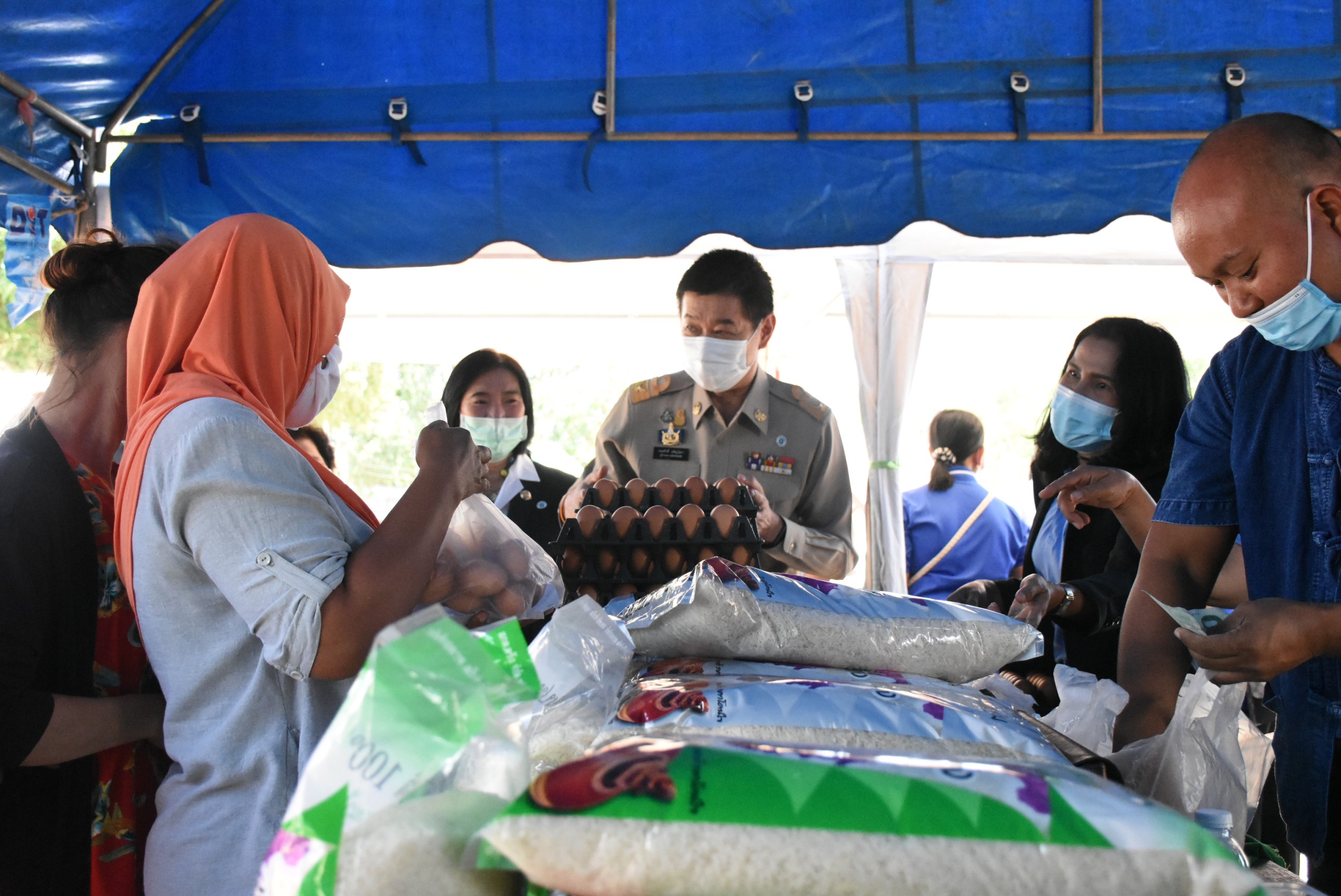 ผู้ว่าฯตรังลงพื้นที่รับฟังปัญหาประชาชน
