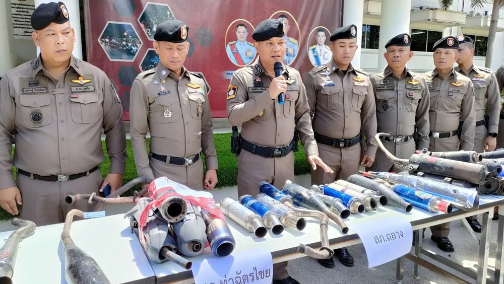 ตร.ภูเก็ต ระดมกวาดล้างการกระทำผิดเกี่ยวกับการแข่งรถ ยึดท่อไอเสีย 69 ชิ้น รถ จยย. 19 คัน