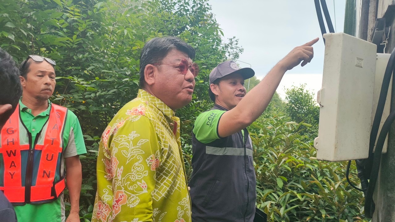 สตูล..ขโมยลักสายไฟอาละวาด  ไฟดับทั้งสายเปลี่ยว ชาวบ้านผวาเสี่ยงภัยเดินทางยามค่ำคืน  