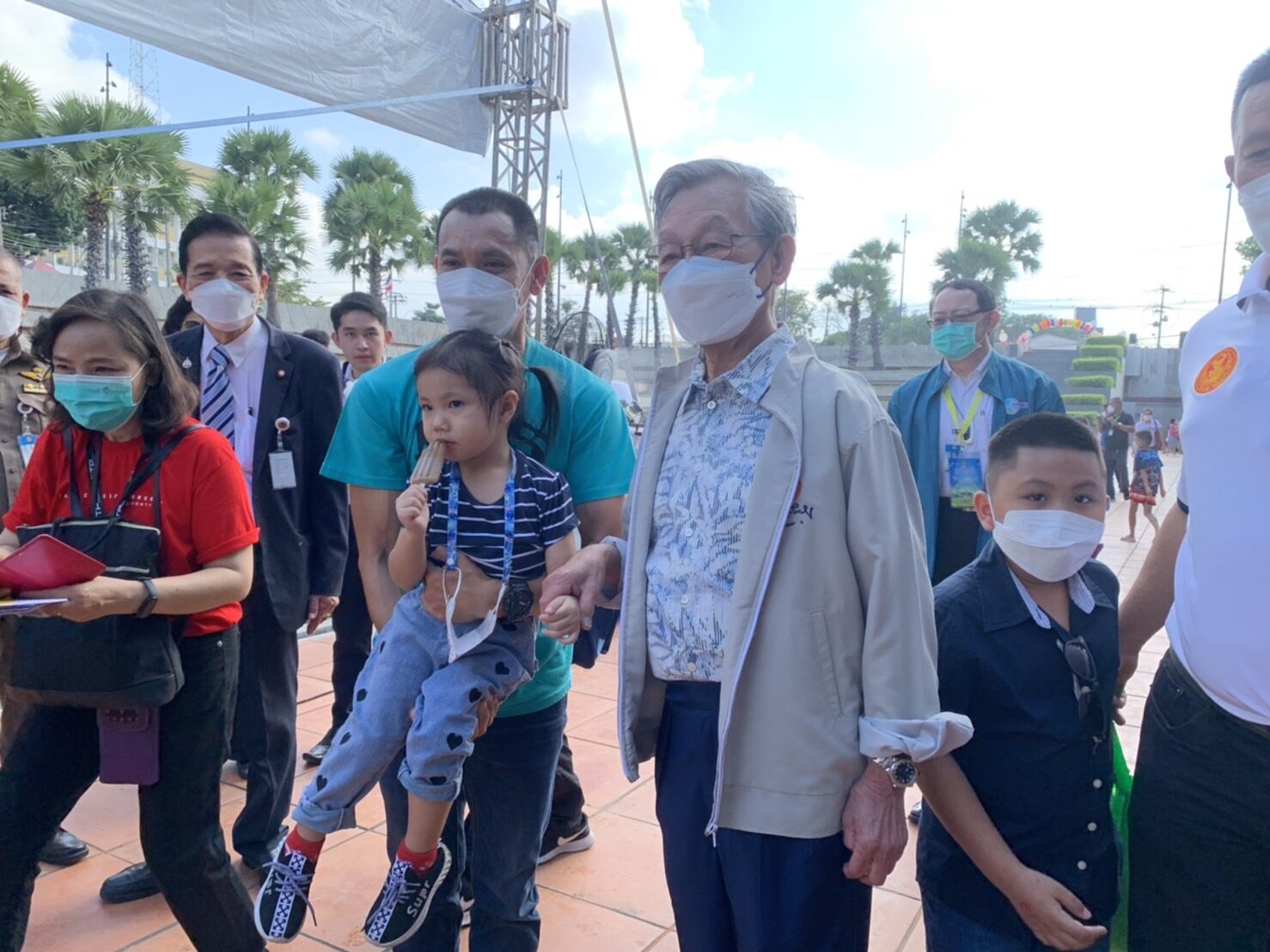 'ลุงชวน' บอกเด็กๆต้องโตเป็นผู้ใหญ่มีคุณภาพช่วยพัฒนาบ้านเมือง-ทำบ้านเมืองสุจริต 