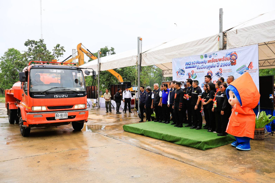 ชลประทานที่ 10 ลพบุรี ระดมเครื่องจักร-บุคลากร เตรียมพร้อมรับสถานการณ์ป้องกันน้ำท่วม