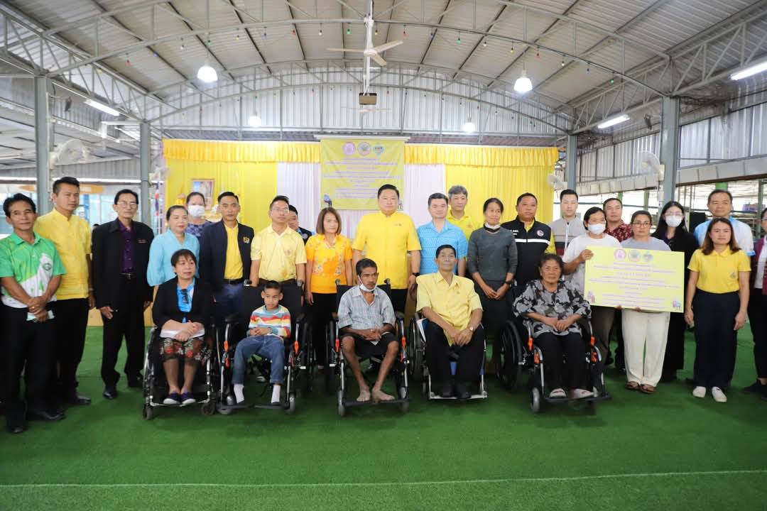 พม. อ่างทอง มอบรถเข็นวีลแชร์ 119 คัน ดูแลคุณภาพชีวิตผู้พิการในจังหวัดอ่างทอง